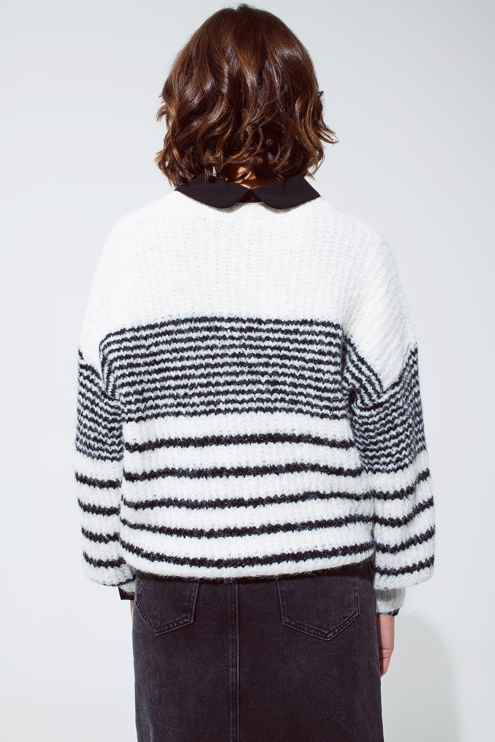 Fluffy Crew Neck Sweater with Thin Black Stripes – Cozy & Chic in White