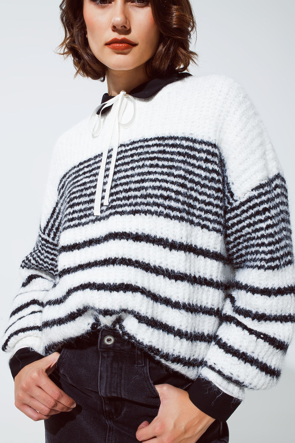 Fluffy Crew Neck Sweater with Thin Black Stripes – Cozy & Chic in White