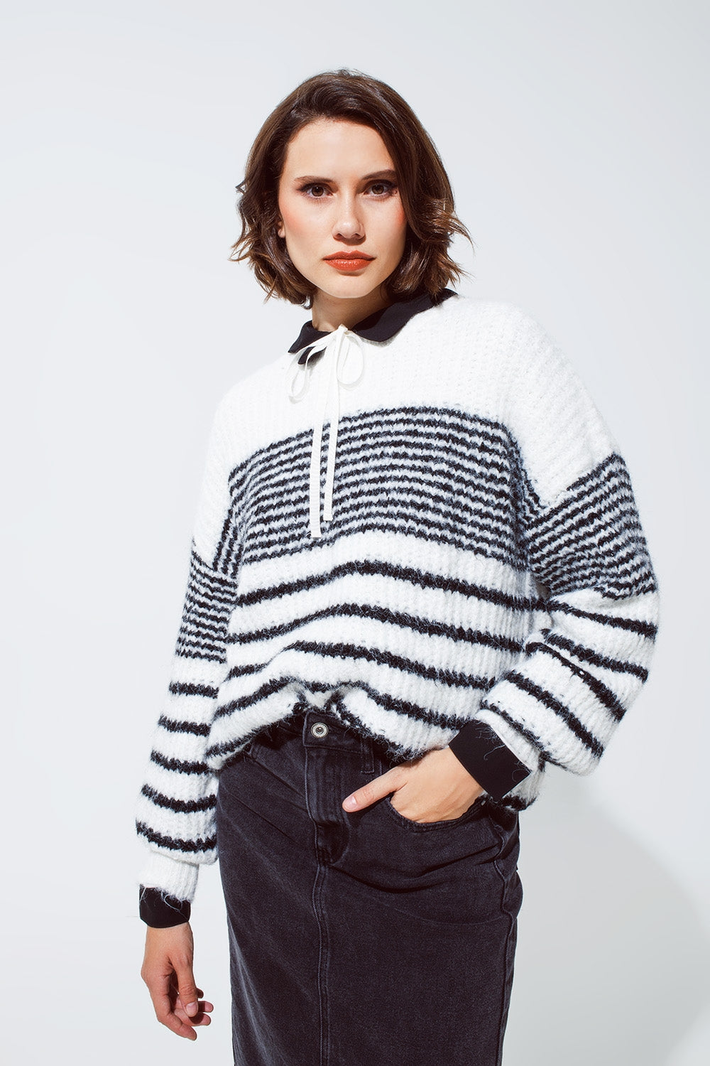 Fluffy Crew Neck Sweater with Thin Black Stripes – Cozy & Chic in White