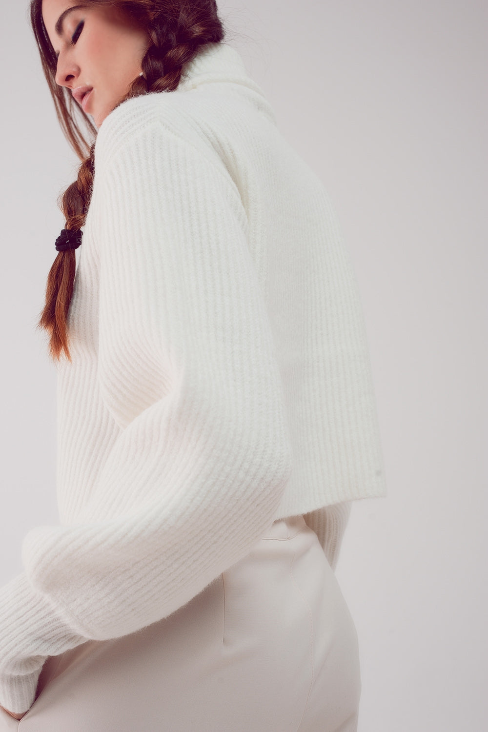 High Neck Jumper with Balloon Sleeves – Elegant Cream Knitwear