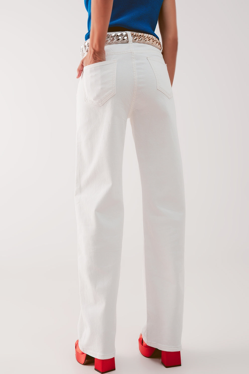 High-Rise Slouchy Mom Jeans in Cream – Relaxed & Stylish Denim